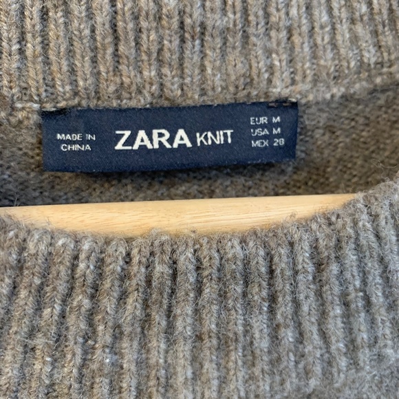 Oversized Tan/Beige Warm Sweater - Picture 3 of 3